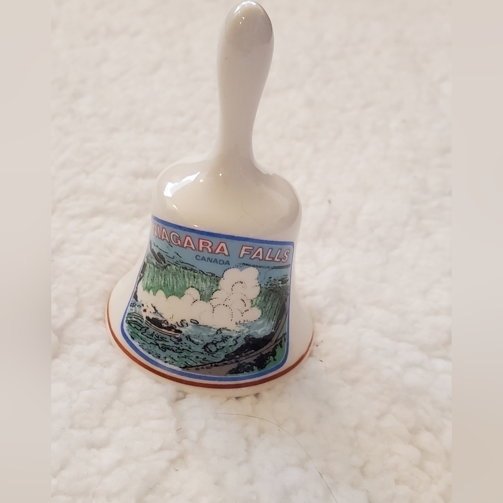 Vintage Capiland Niagara Falls Ontario Canada Souvenir Porcelain Bell 3.5".